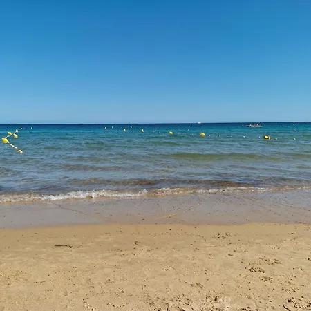 Sur T3-160 M - 800 M Centre-ville. Park * Cavalaire-sur-Mer